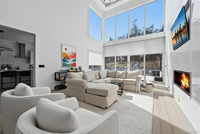 Building Photo - 43 Smugglers Path