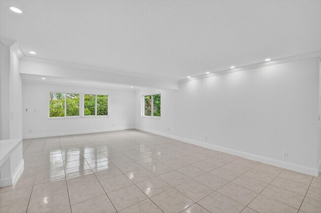 Building Photo - 4599 Brady Blvd
