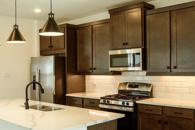 Building Photo - 21134 Garden Palm Dr