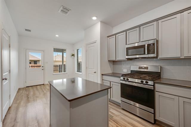Building Photo - 2926 S Griffin Ln