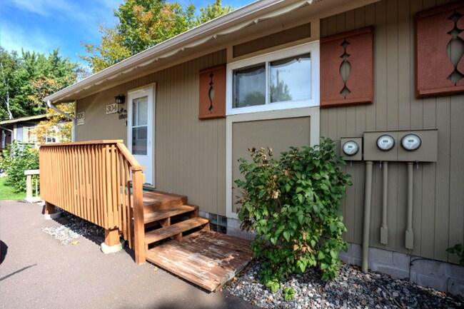 Building Photo - 1105 Eagle Bluff Rd