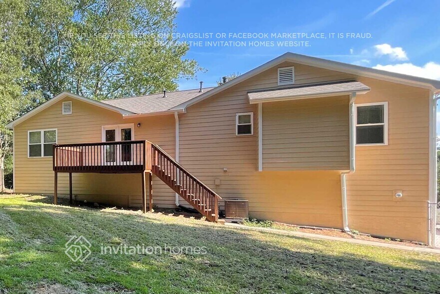 Building Photo - 3396 Spring Ridge Dr