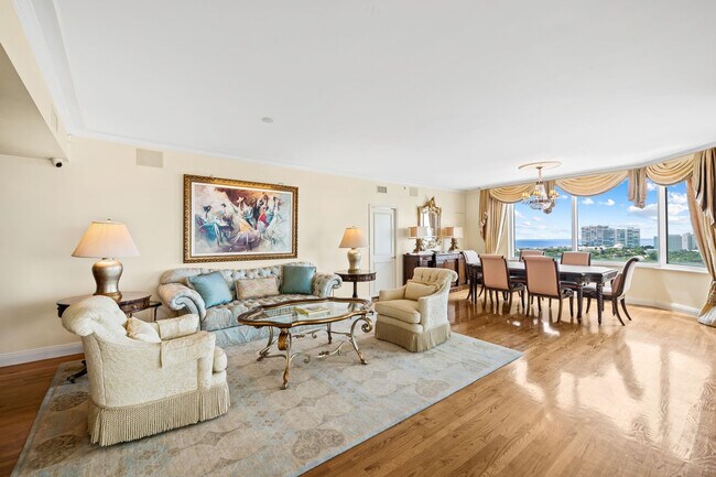 Building Photo - 3055 Harbor Dr