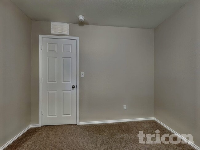 Building Photo - 310 Mistflower