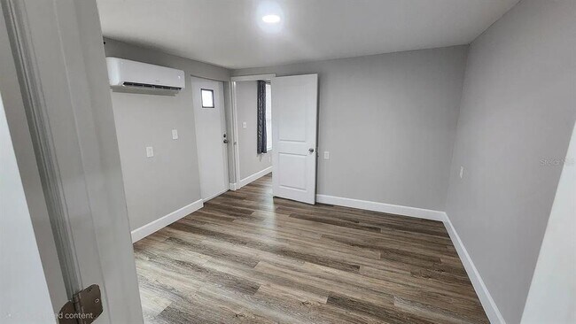 Building Photo - 837 Ethyl St