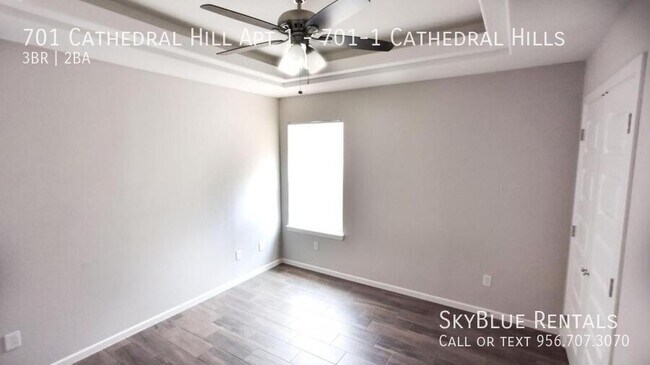 Building Photo - 701 Cathedral Hl