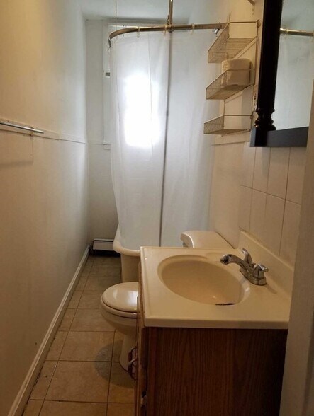 Primary Photo - 267 Windsor St
