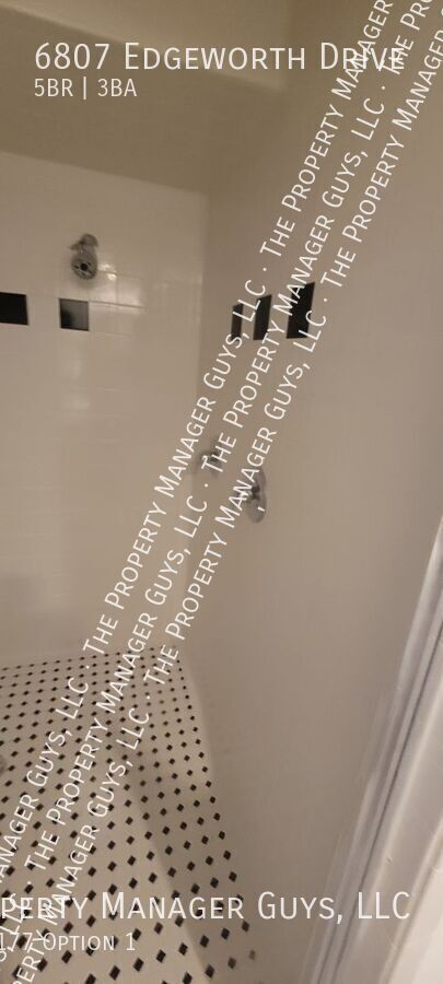 Building Photo - 6807 Edgeworth Dr