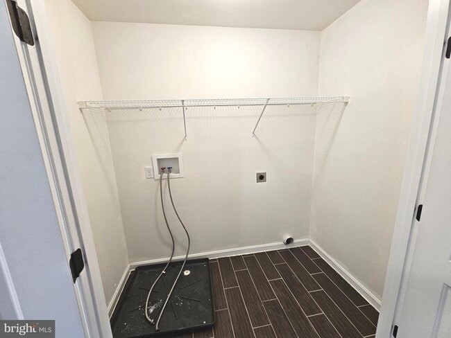 Building Photo - 269 S Marshview Terrace