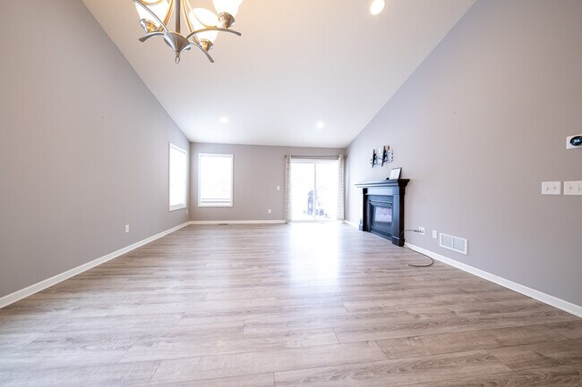 Building Photo - 20817 Guthrie Dr