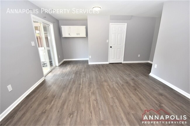 Building Photo - 109 Pinecove Ct