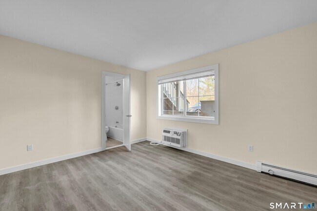 Building Photo - 113 Park Ave