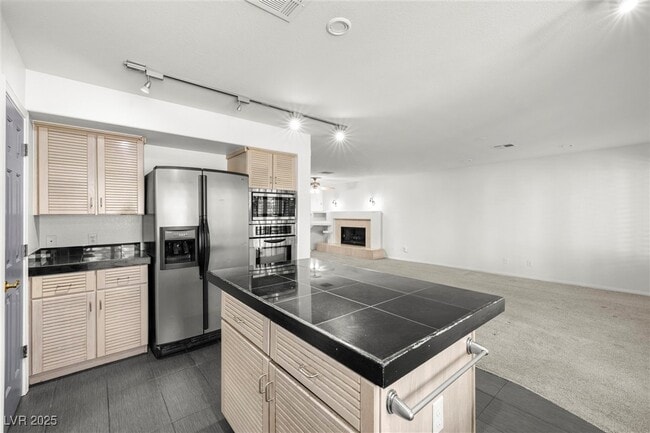 Building Photo - 7600 Painted Dunes Dr