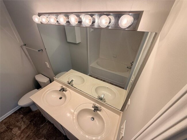 Building Photo - 4645 Valais Ct