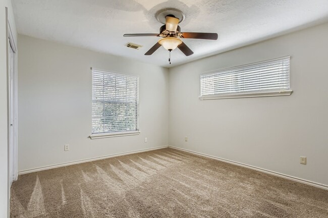 Building Photo - 8518 Rebawood Dr