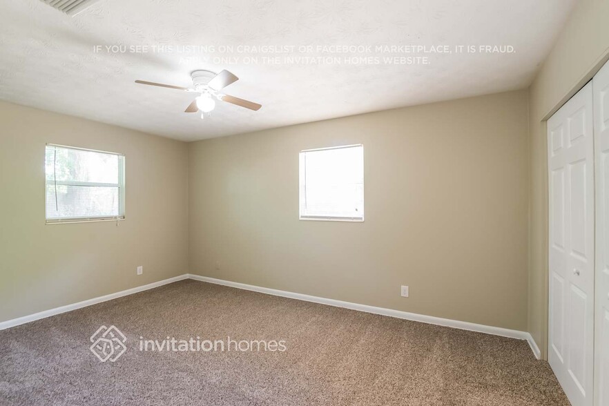 Building Photo - 1116 Willow Ln