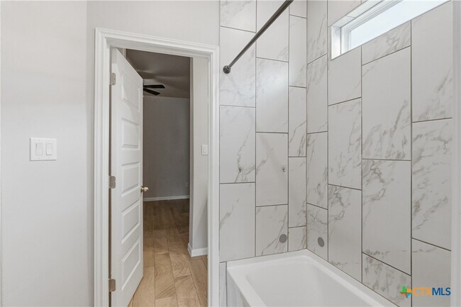 Building Photo - 3809 Donald Dr