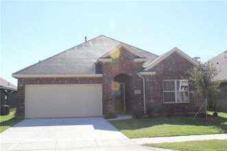Building Photo - 2412 Eppright Dr