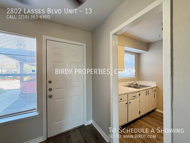 Building Photo - 2802 Lasses Blvd