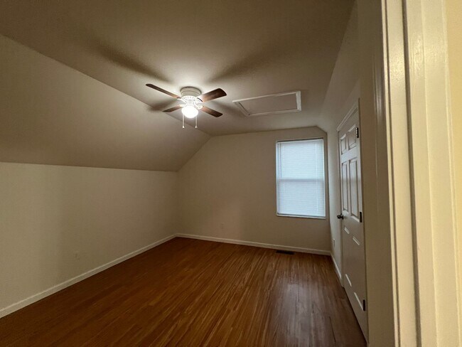 Building Photo - Home for rent