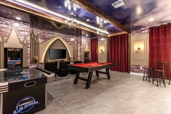 Building Photo - 9052 Sommerset Hills Dr