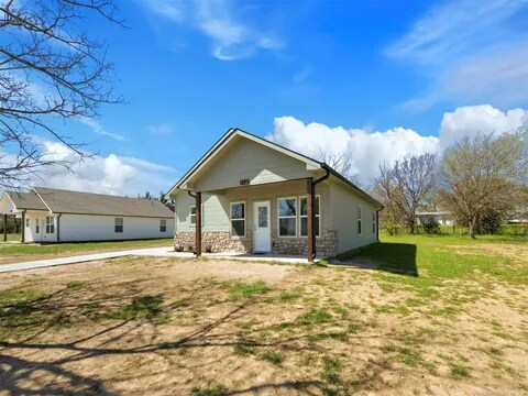 Building Photo - 142 Aspen Cir