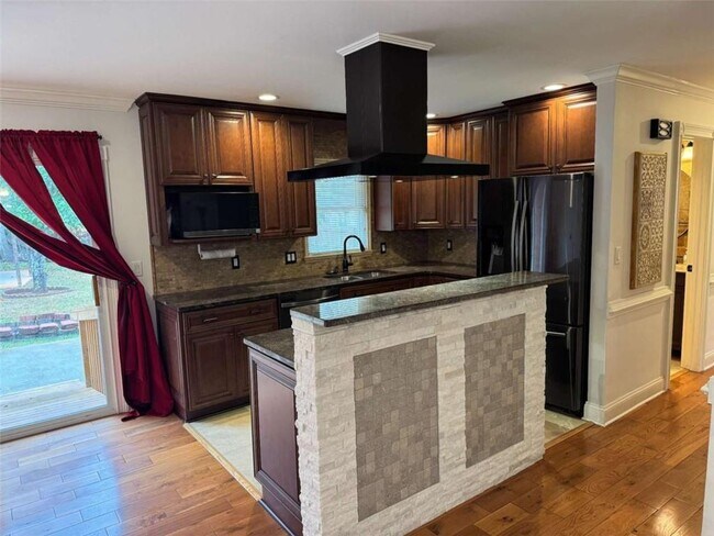 Building Photo - 837 Parkstone Dr