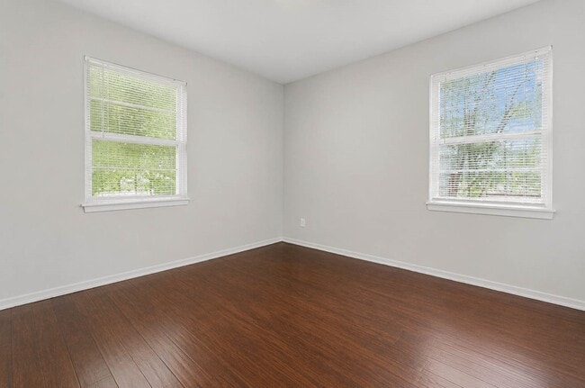 Building Photo - 7217 Parker Rd