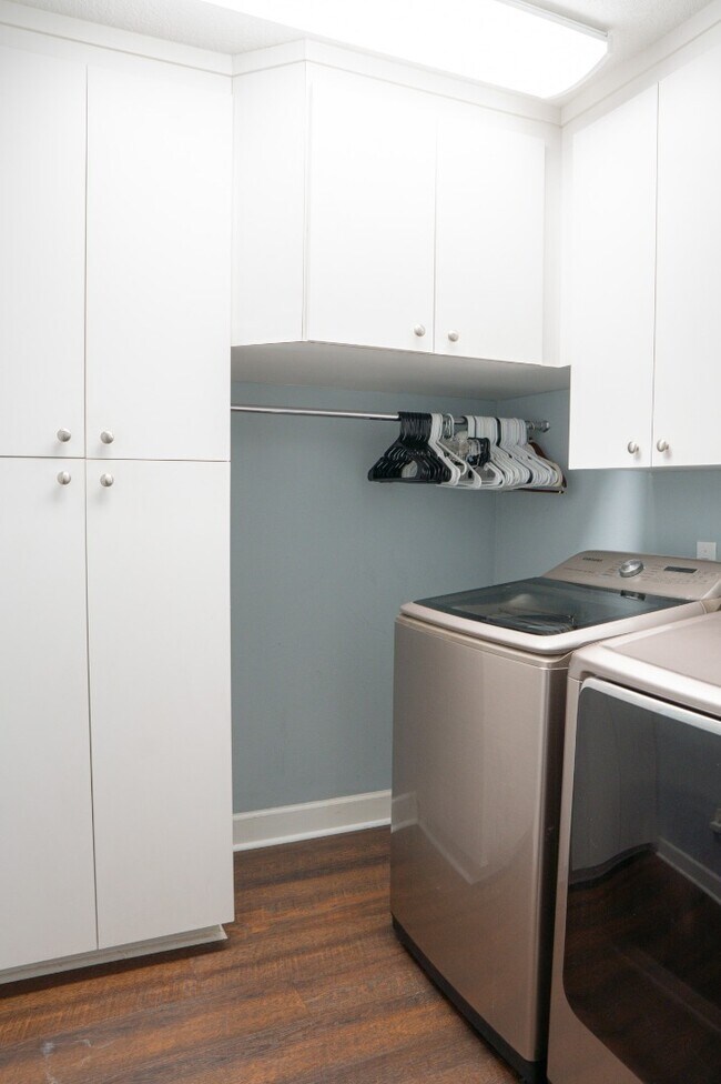 Building Photo - 33721 Spring Dr