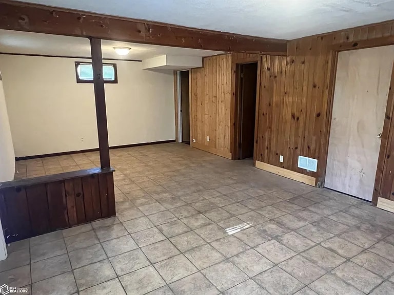 Building Photo - 716 W Taylor Ave