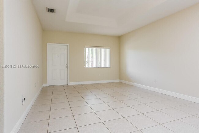 Building Photo - 213 SW 15th Pl