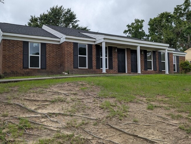 Primary Photo - 433 Evans Mill Dr