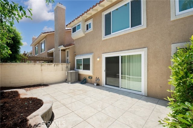 Building Photo - 13400 Via Alicante