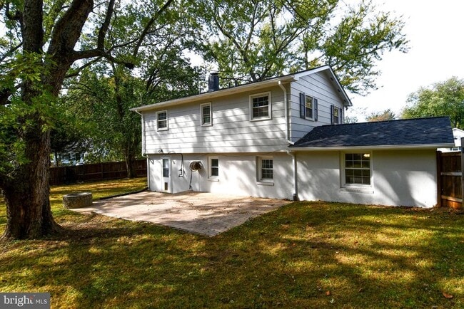 Building Photo - 3811 Forestdale Ave