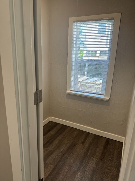 Building Photo - 5429 Delridge Way SW