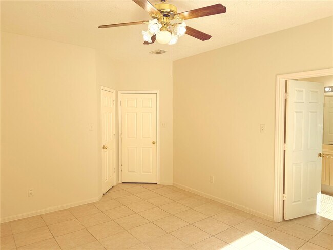 Building Photo - 4738 Stoney Point Ct