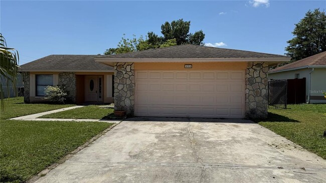 Building Photo - 404 Spike Ct