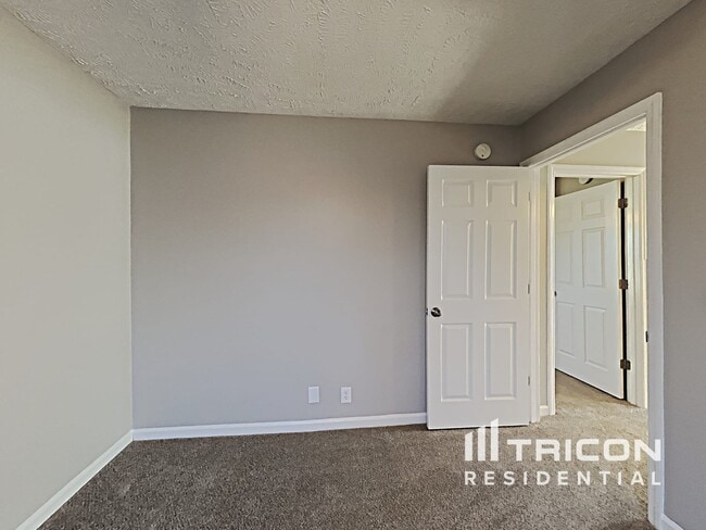 Building Photo - 5018 Nina Marie Ave