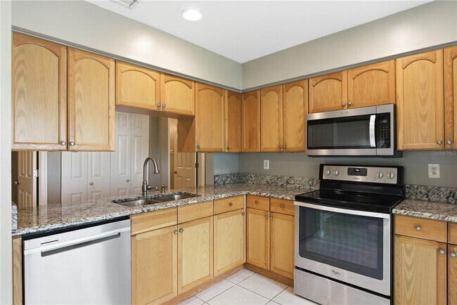 Building Photo - 2914 Cypress Green Dr