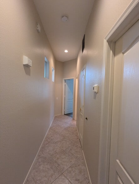 Building Photo - 10479 E Superstition Range Rd