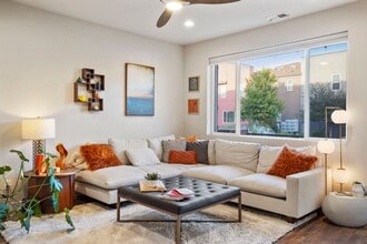 Building Photo - Modern 3-Bedroom Townhome in Midtown Denve...