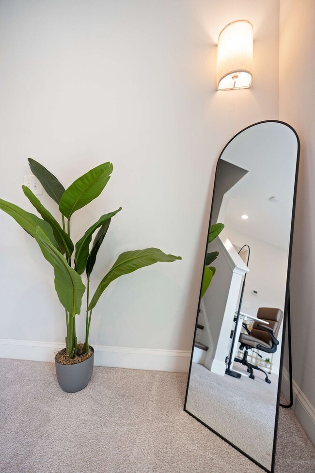 Building Photo - 1010 Falling Rock Pl