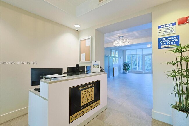 Building Photo - 15051 Royal Oaks Ln