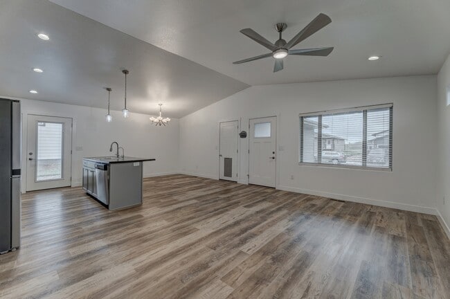 Building Photo - 5249 Coal Bank Dr