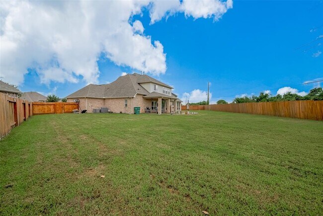 Building Photo - 2706 Topaz Cove Ln