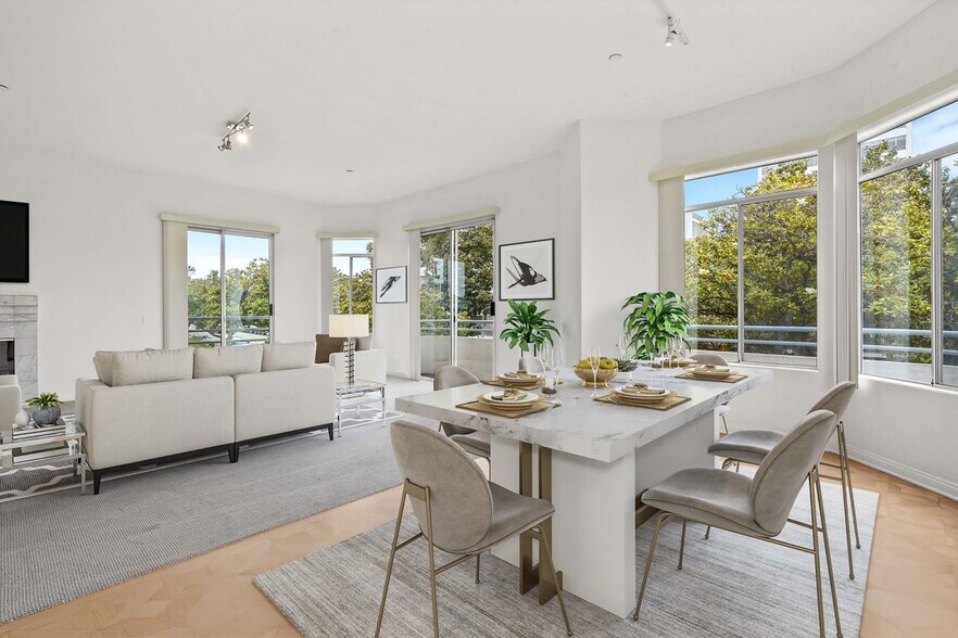 Building Photo - 1325 Arizona Ave