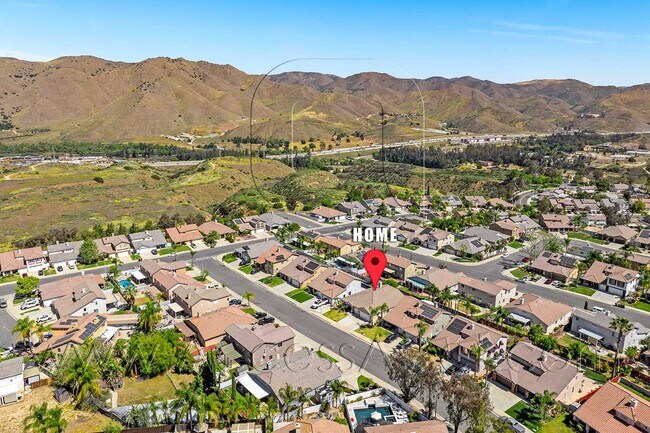 Building Photo - 27090 Adelanto Dr