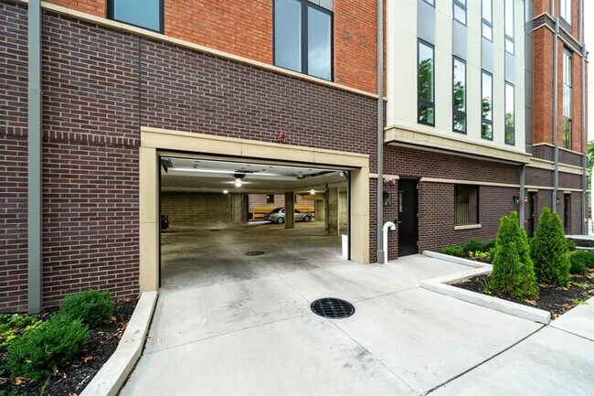 Building Photo - 3316 John F. Kennedy Blvd