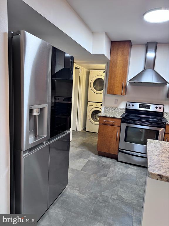 Building Photo - 6277 Occoquan Forest Dr