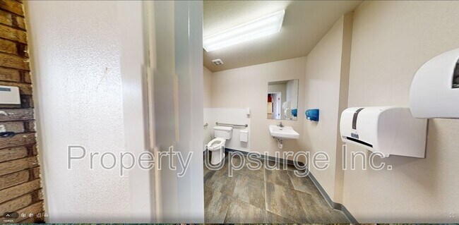 Building Photo - 4216 Shasta Dam Blvd